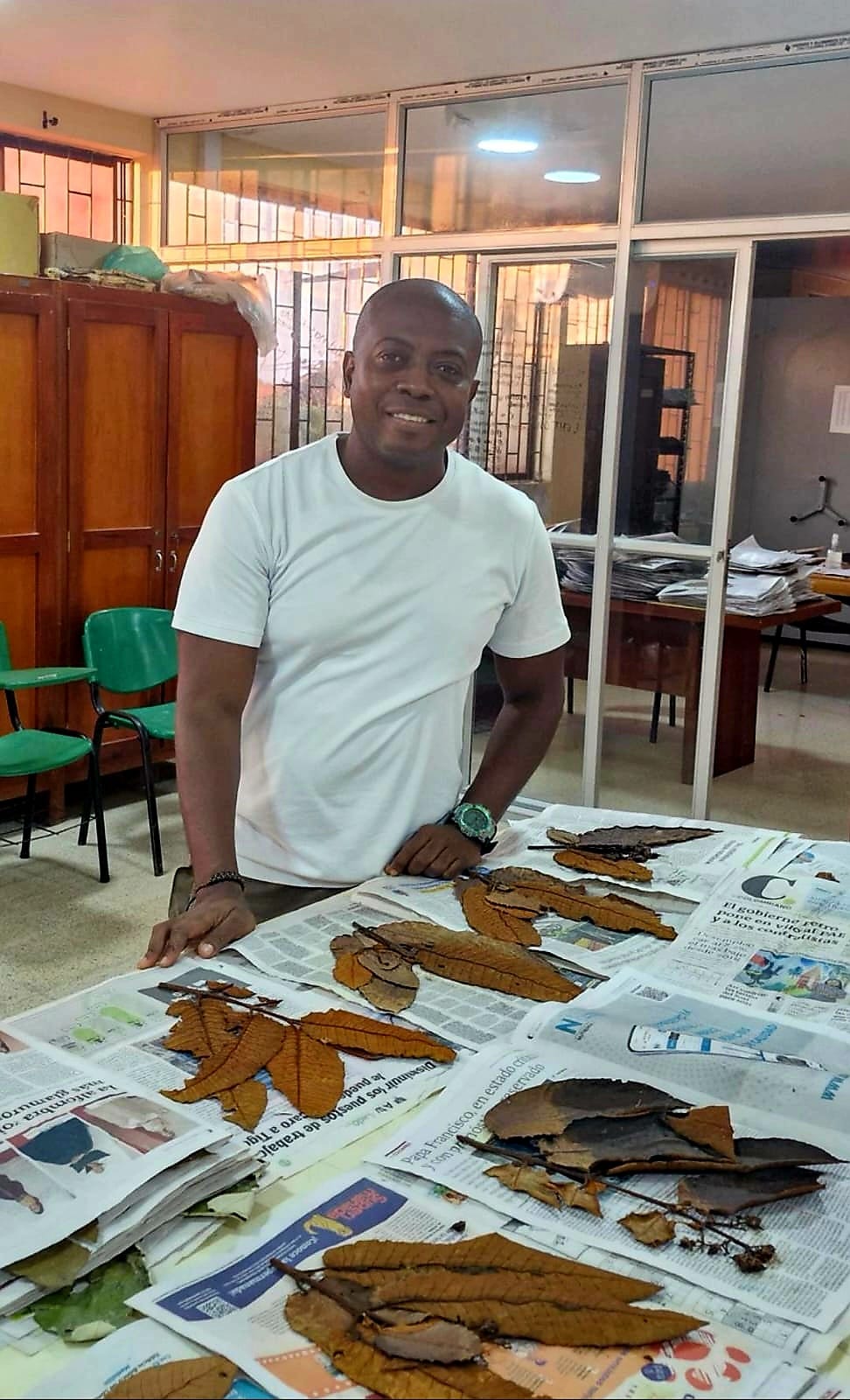 MINCIENCIAS Clasifica como Investigador Senior a Docente del Programa de Biología de la UTCH