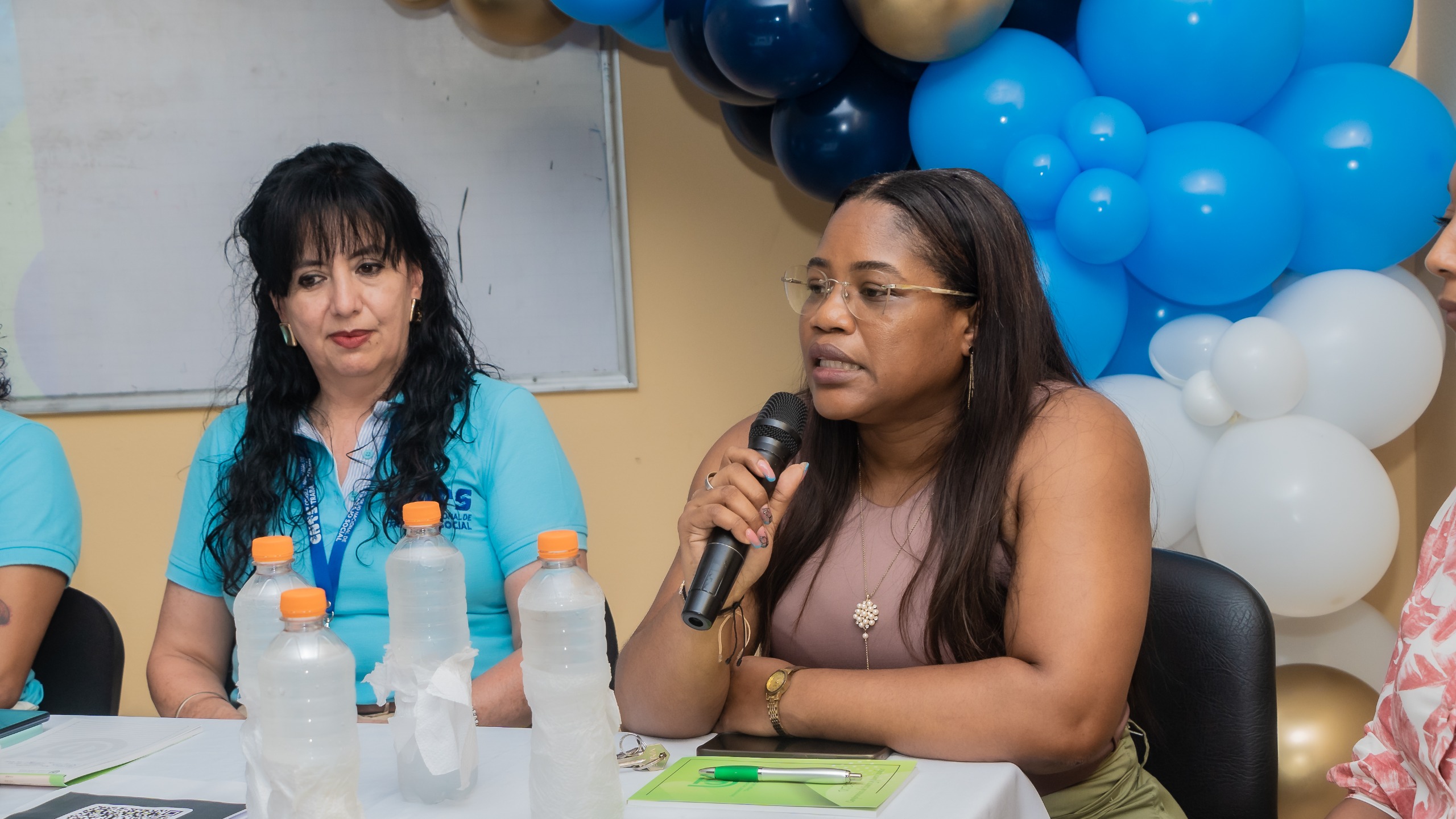 2158f2bd 62e1 40bb 834e 52d6b756ea28