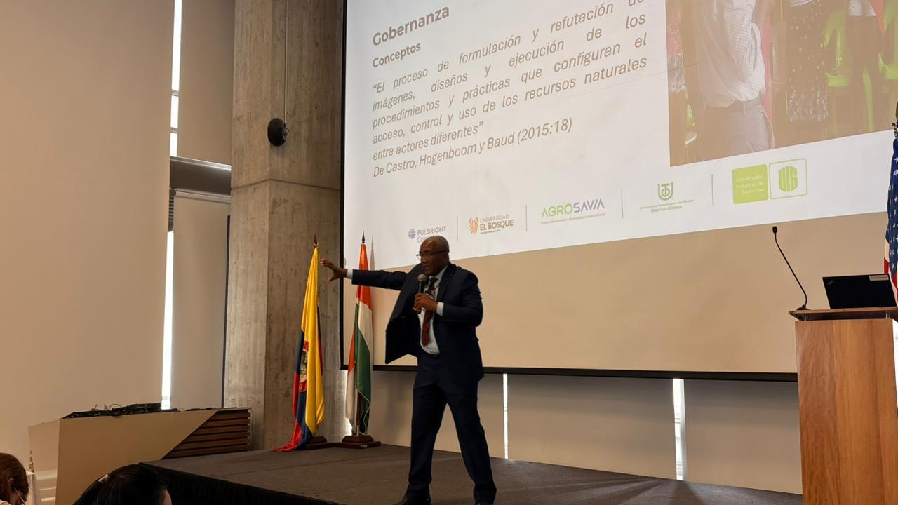 Docente de la UTCH destaca como ponente en Simposio Internacional 